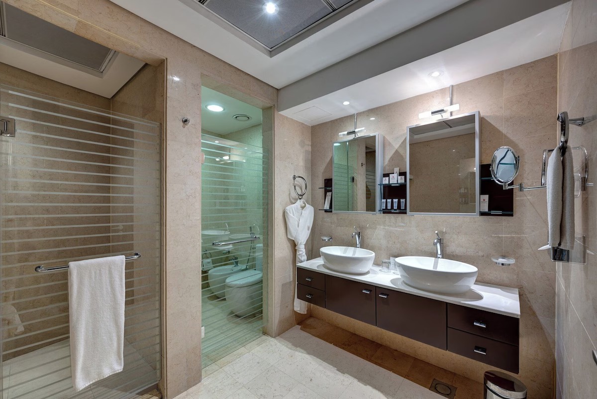 Copthorne Hotel Dubai image 8